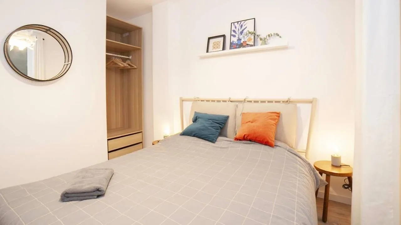 Chic Apartments Ramblas Barcelona
